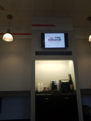 Tire Shop «Tire Kingdom», reviews and photos, 825 Towne Center Dr, Kissimmee, FL 34759, USA