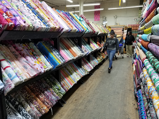 Fabric Store «Textile Discount Outlet», reviews and photos, 2121 W 21st St, Chicago, IL 60608, USA