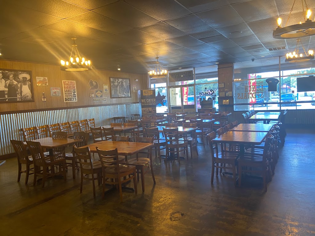 Dickey's Barbecue Pit 75062