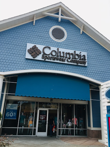 Columbia Sportswear Outlet Store at Jersey Shore Outlets, 1 Premium Outlet Blvd #299, Tinton Falls, NJ 07753, USA, 
