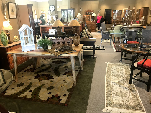Foryu Furnishings - Fine Quality Consignments