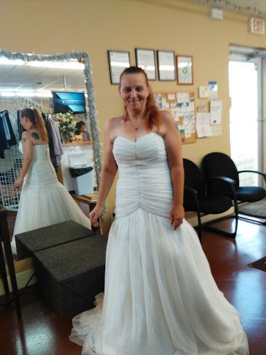 Dry Cleaner «K & T Alterations & Dry Cleaning», reviews and photos, 1900 S Babcock St, Melbourne, FL 32901, USA