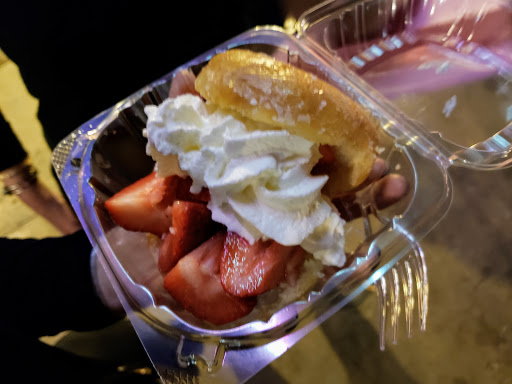 Donut Shop «Glazed Donut Works», reviews and photos, 2644 Elm St, Dallas, TX 75226, USA