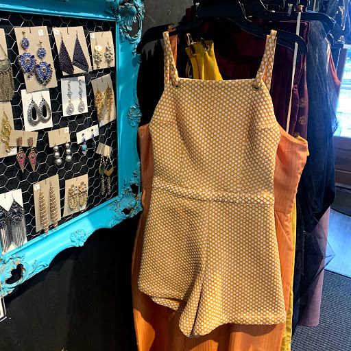 Boutique «Clash Gallery & Boutique», reviews and photos, 521 E 5th St, Dayton, OH 45402, USA