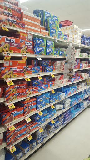 Grocery Store «Super Stop & Shop», reviews and photos, 228 King St, Northampton, MA 01060, USA