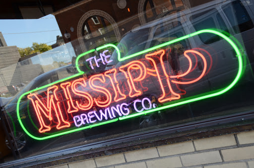 Bar «Missipi Brewing Company», reviews and photos, 107 Iowa Ave, Muscatine, IA 52761, USA