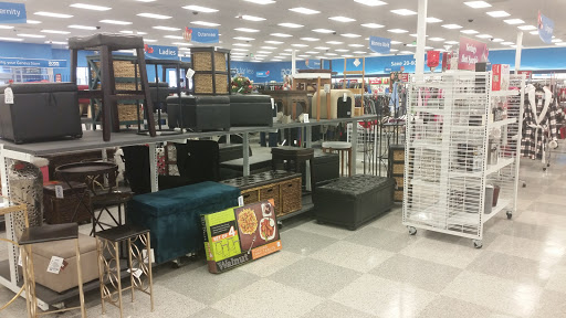 Clothing Store «Ross Dress for Less», reviews and photos, 1660 S Randall Rd, Geneva, IL 60134, USA