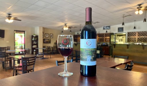 Winery «Hocking Hills Winery», reviews and photos, 30402 Freeman Rd, Logan, OH 43138, USA