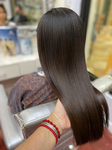 Beauty Salon «Una Donna Piu Beauty Salon And Spa», reviews and photos, 216 N Park Ave, Winter Park, FL 32789, USA