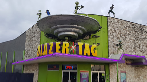 Shopping Mall «Southwood Shopping Center», reviews and photos, 1701 W Ben White Blvd, Austin, TX 78701, USA