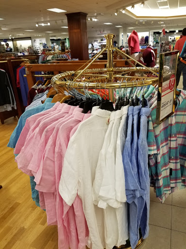 Shopping Mall «The Mall at Barnes Crossing», reviews and photos, 1001 Barnes Crossing Rd, Tupelo, MS 38804, USA