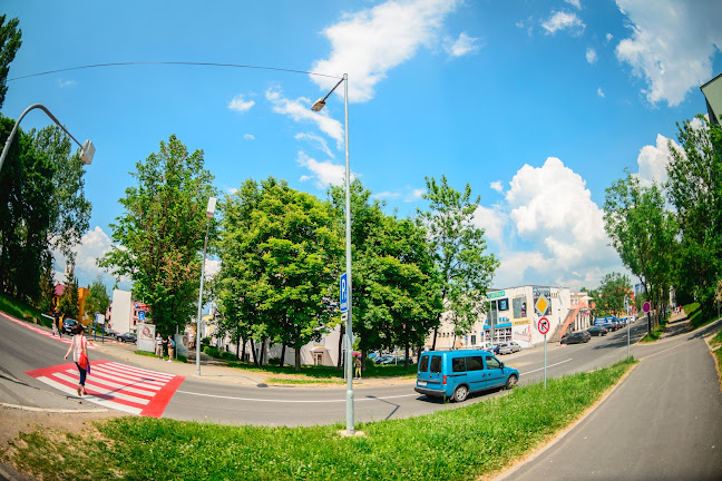 Joliota Curie 731/21, 058 01 Poprad