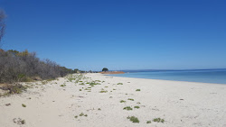 Zdjęcie Quindalup Beach z powierzchnią turkusowa czysta woda