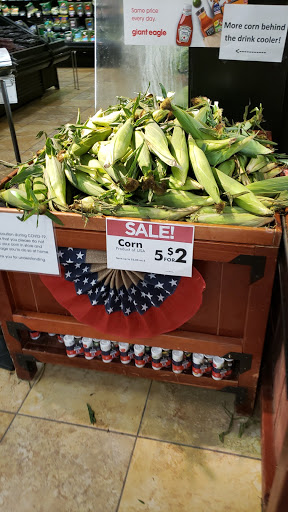 Supermarket «Giant Eagle Supermarket», reviews and photos, 755 S Broadway, Geneva, OH 44041, USA