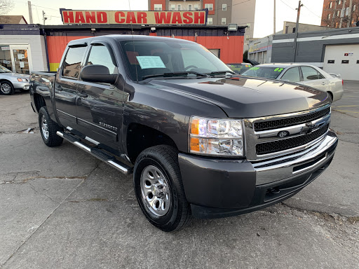 Used Car Dealer «DIAMOND AUTO SALES AND SERVICES 2016», reviews and photos, 1801 W Forest Home Ave, Milwaukee, WI 53204, USA