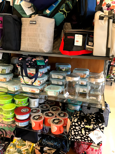 Department Store «T.J. Maxx», reviews and photos, 588 Francisco Blvd W, San Rafael, CA 94901, USA