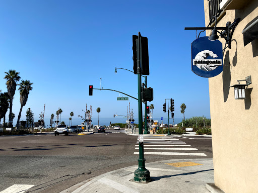 Clothing Store «Patagonia Cardiff-by-The-Sea», reviews and photos, 2185 San Elijo Ave, Cardiff, CA 92007, USA