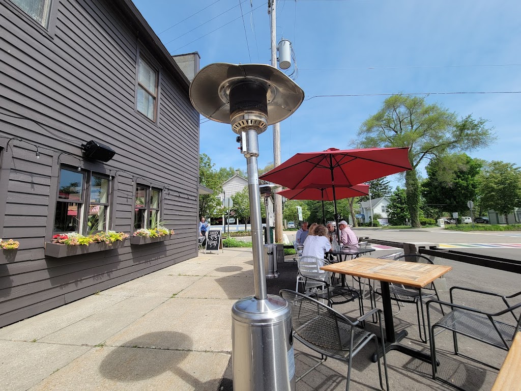 Everyday People Cafe 49406