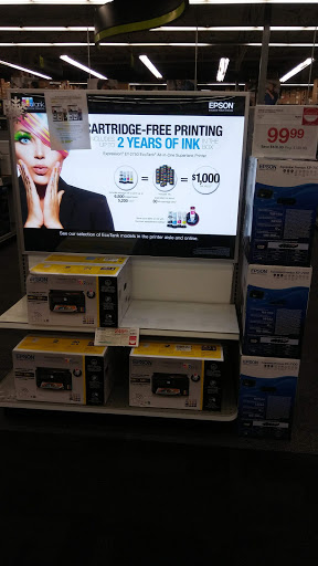 Office Supply Store «Staples», reviews and photos, 19141 Golden Valley Rd, Santa Clarita, CA 91387, USA