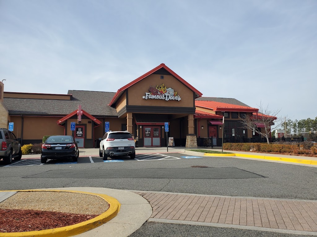 Famous Dave's Bar-B-Que 20151