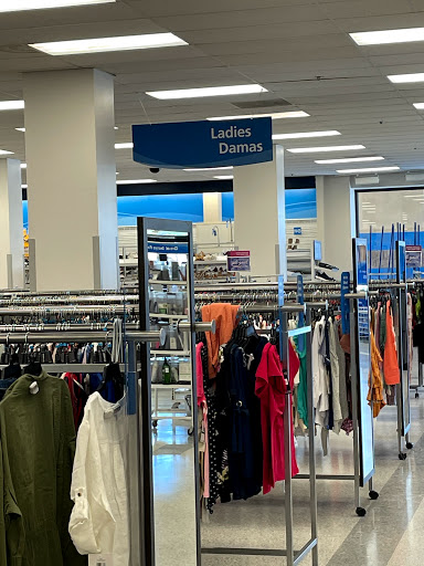 Clothing Store «Ross Dress for Less», reviews and photos, 6507 Fallbrook Ave, West Hills, CA 91307, USA