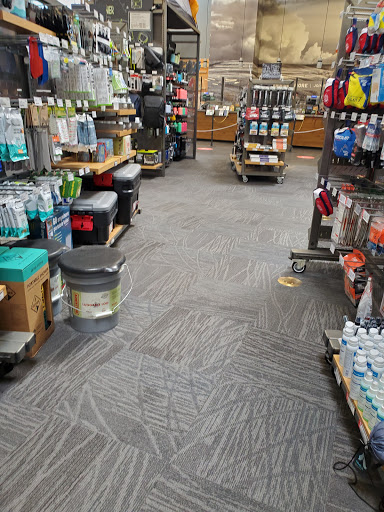 Camping Store «REI», reviews and photos, 6281 W 135th St, Overland Park, KS 66223, USA