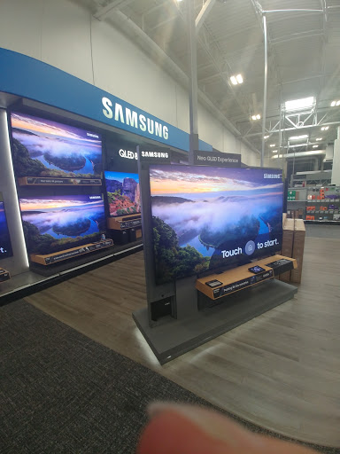 Electronics Store «Best Buy», reviews and photos, 20914 N Frederick Rd, Germantown, MD 20876, USA