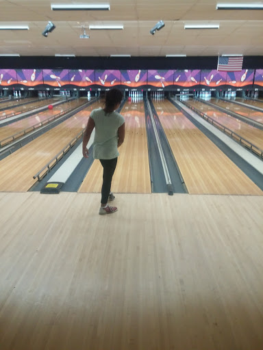 Bowling Alley «AMF Noble Manor Lanes», reviews and photos, 2440 Noblestown Rd, Pittsburgh, PA 15205, USA