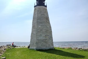 Gladstone Lighthouse image