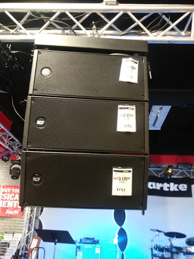 Musical Instrument Store «Sam Ash Music Stores», reviews and photos, 10838 N Central Expy, Dallas, TX 75231, USA