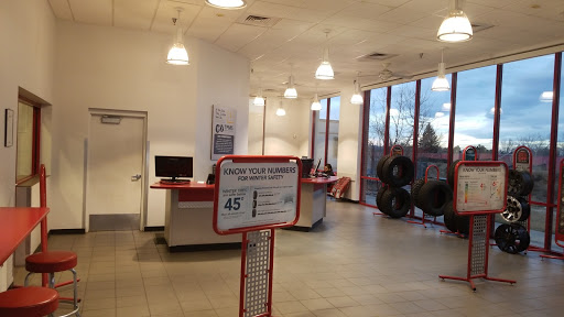 Tire Shop «Discount Tire Store - Greeley, CO», reviews and photos, 6607 W 29th St, Greeley, CO 80634, USA