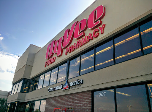 Supermarket «Hy-Vee», reviews and photos, 207 NE Englewood Rd, Kansas City, MO 64118, USA