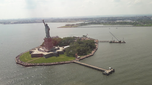 Tourist Attraction «Manhattan Helicopters», reviews and photos, 6 E River Piers, New York, NY 10005, USA