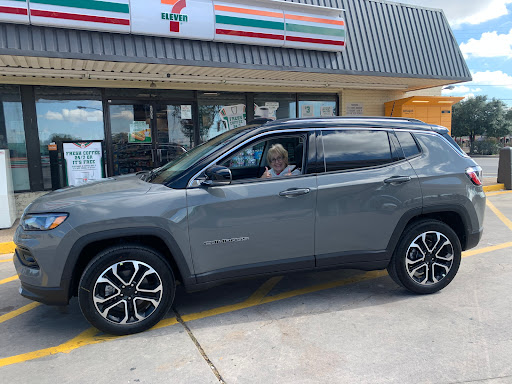 Car Dealer «Yaklin Chrysler Dodge Jeep RAM», reviews and photos, 1550 W Kingsbury St, Seguin, TX 78155, USA