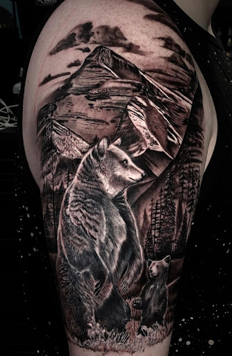Explore bicep tattoo ideas for guys, creative tattoo ideas in Pearcy, available at Studio 621 Tattoo