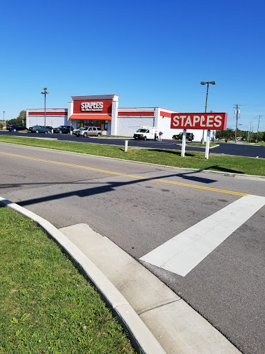 Office Supply Store «Staples», reviews and photos, 3601 Towne Blvd, Franklin, OH 45005, USA