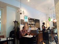 Atmosphère du Restaurant libanais Qasti Bistrot - Rue Saint-Martin à Paris - n°7