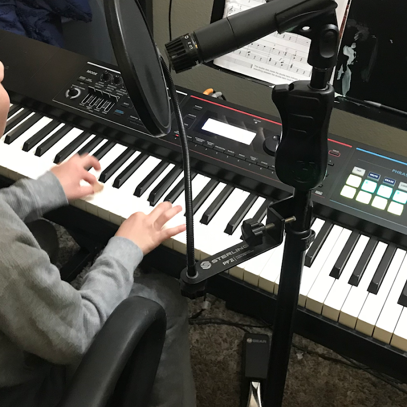 Digital Piano School Westlake Village - Online & In Person Piano Lessons