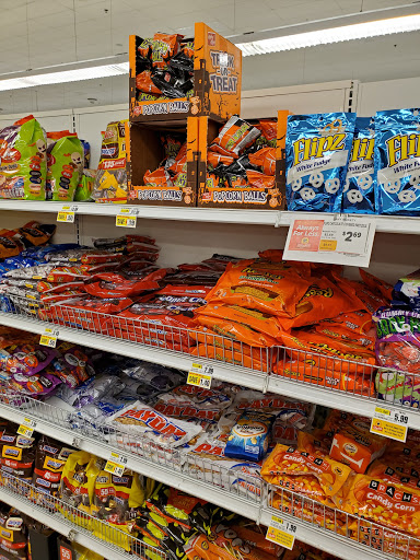 Dollar Store «Dollar Tree», reviews and photos, 1 Padanaram Rd, Danbury, CT 06811, USA