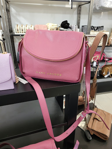 Department Store «Saks OFF 5TH», reviews and photos, 915 Ridgewalk Pkwy, Woodstock, GA 30188, USA