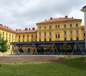 Odborné pracoviště a Knihovna Muzeum východních Čech v Hradci Králové