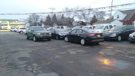 Used Car Dealer «Platinum Financial Auto Sales», reviews and photos, 6942 Greenfield Rd, Dearborn, MI 48126, USA