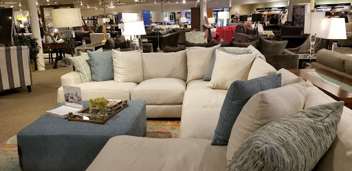 Furniture Store «Art Van Furniture - Shelby Township», reviews and photos, 14055 Hall Rd, Shelby Charter Township, MI 48315, USA