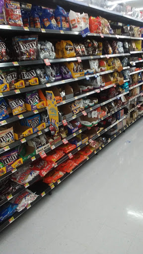 Discount Store «Walmart», reviews and photos, 321 NE Kings Valley Hwy, Dallas, OR 97338, USA