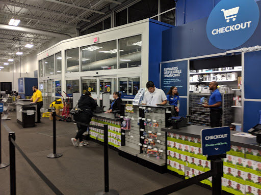 Shopping Mall «Newport Plaza», reviews and photos, 125 Eighteenth St, Jersey City, NJ 07310, USA