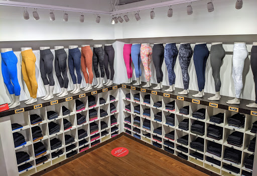 Sportswear Store «lululemon», reviews and photos, 327 Grant Ave, San Francisco, CA 94108, USA