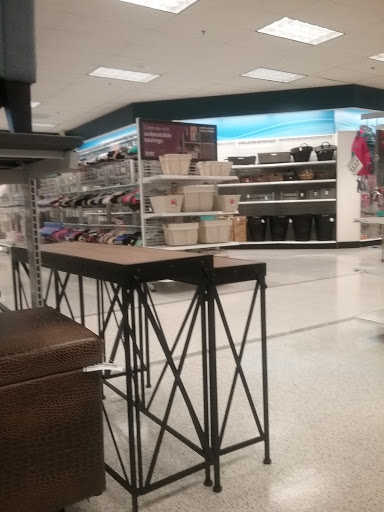 Clothing Store «Ross Dress for Less», reviews and photos, 8657 Villa La Jolla Dr, La Jolla, CA 92037, USA