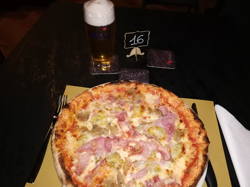 Gaia lounge bar & restaurant in Oleggio, Provincia di Novara