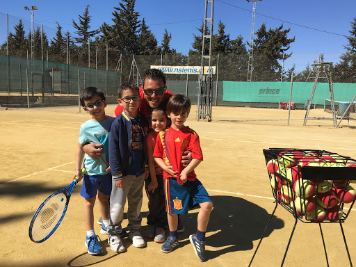 ESCUELA NS TENIS SEVILLA