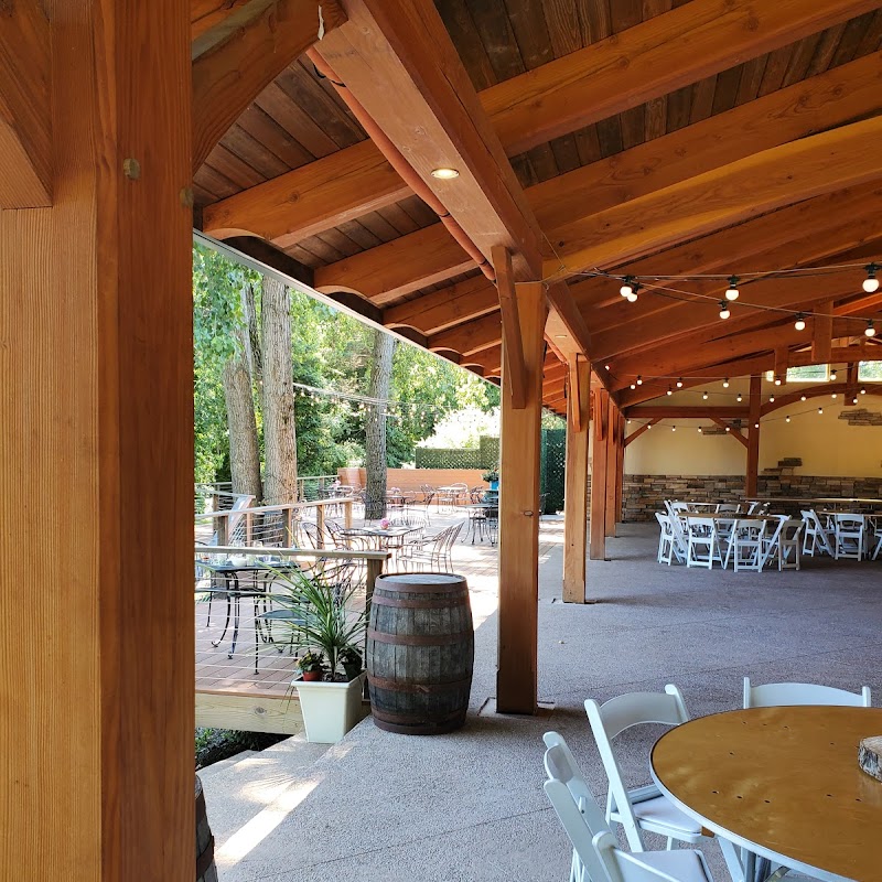 Spring Lake Winery & Cafe